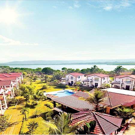 Span Suites & Villa Морджим Екстериор снимка