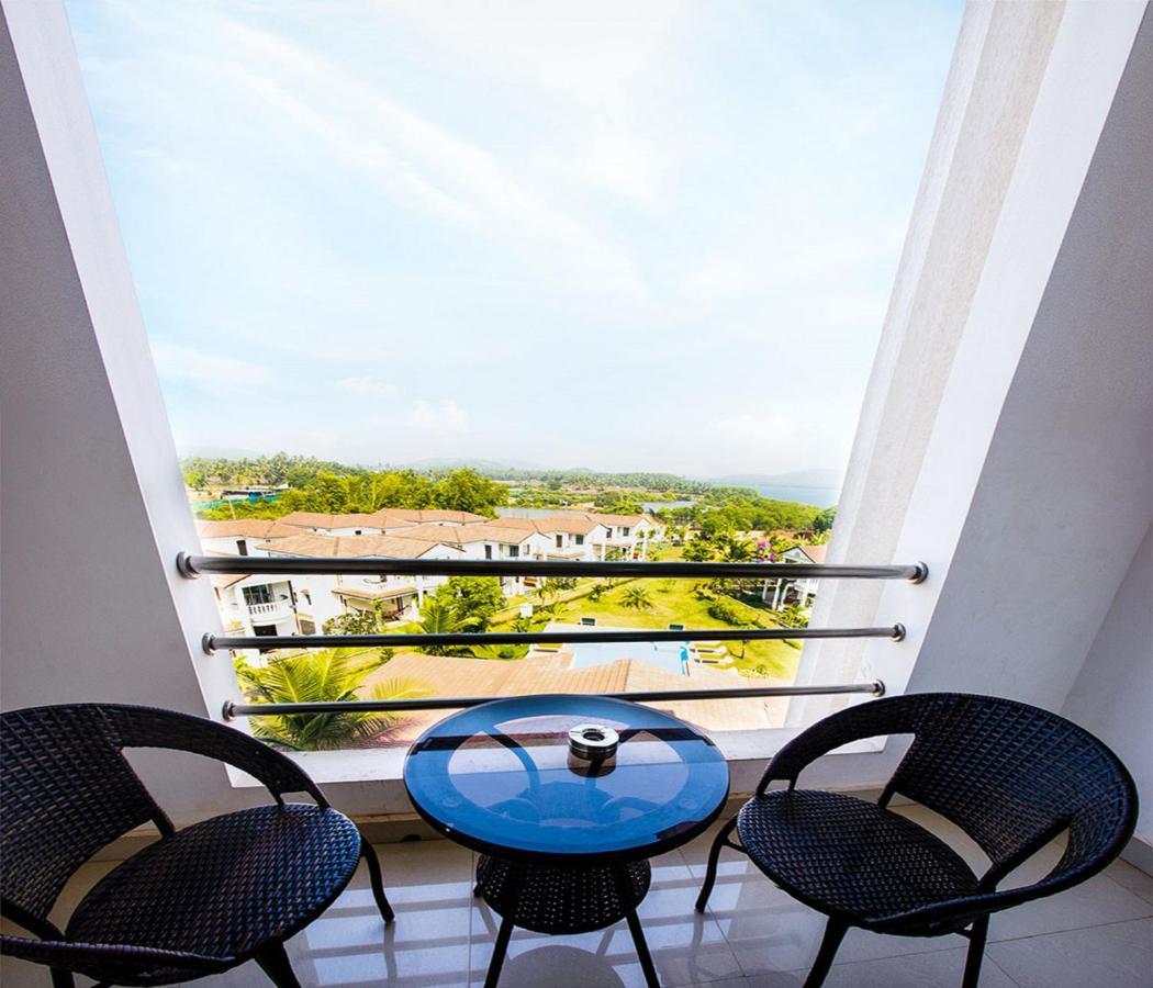 Span Suites & Villa Морджим Екстериор снимка